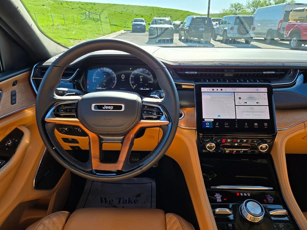Used 2024 Black Jeep Summit image 20