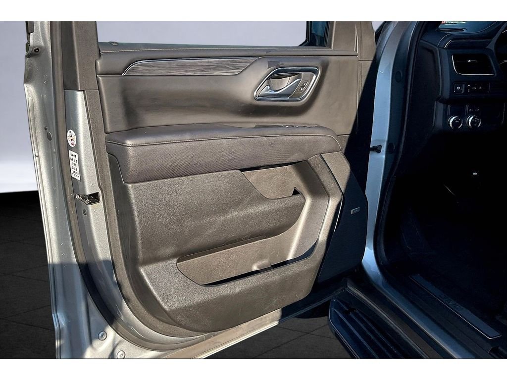 Used 2024 Sterling Metallic GMC SLT image 16