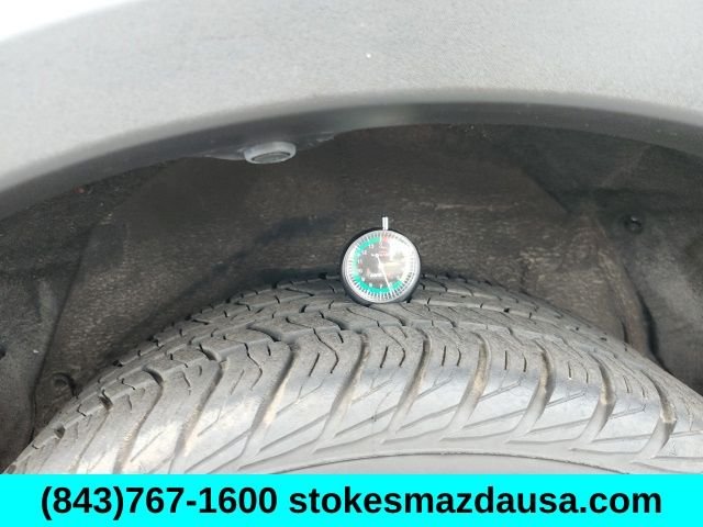 Used 2018 Red Toyota Limited image 30