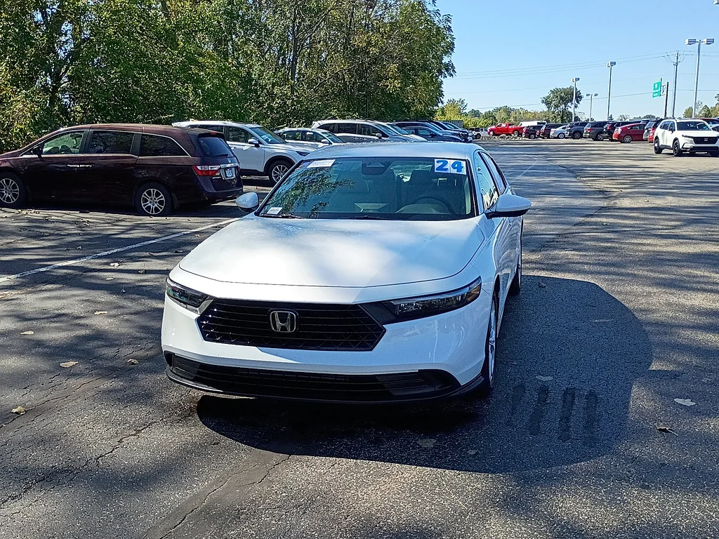 Certified Used 2024 WHITE Honda LX image 7