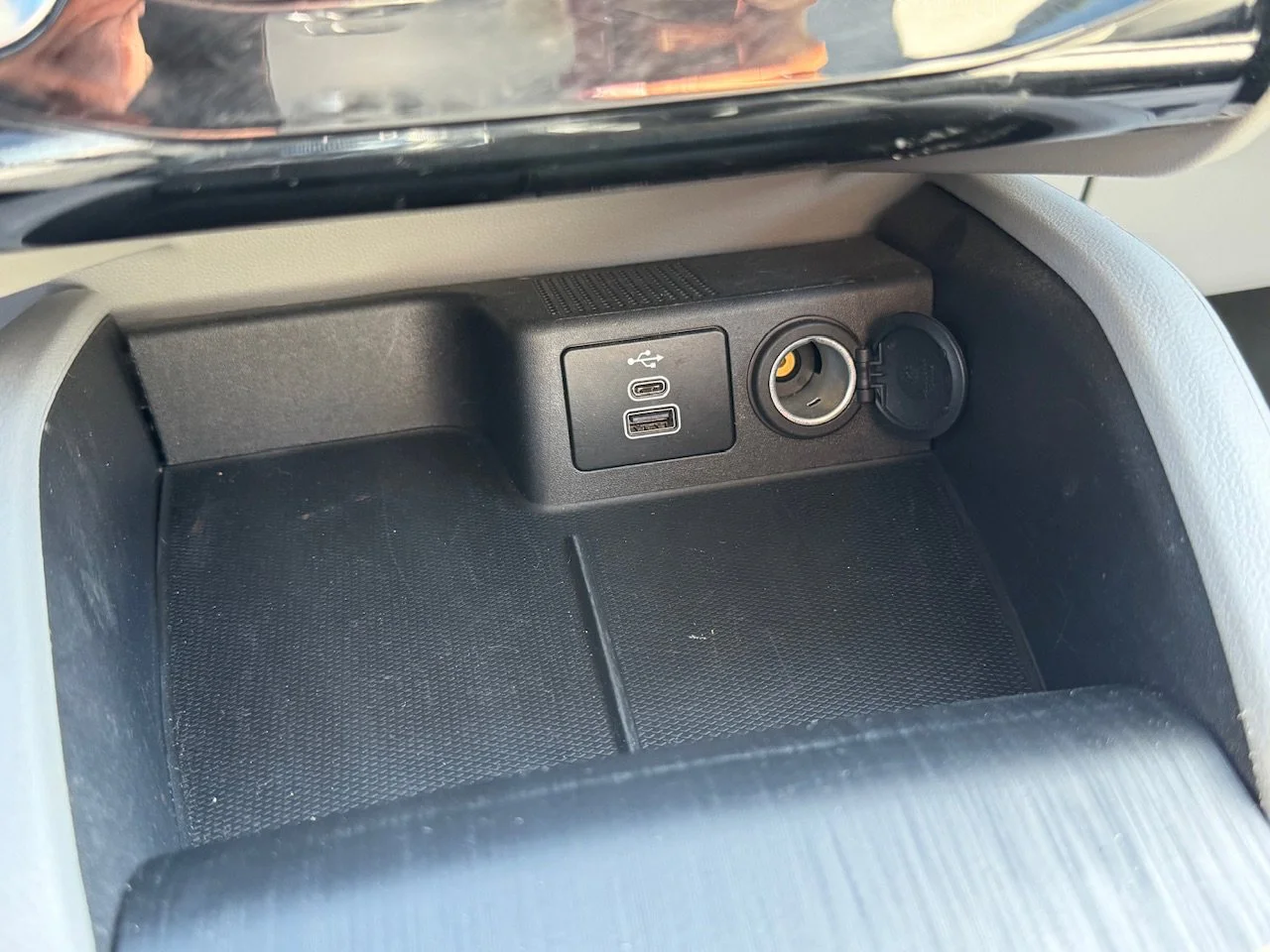 2024 Ford Escape PHEV - Photo 25