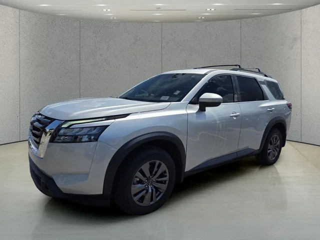 2023 Nissan Pathfinder SV