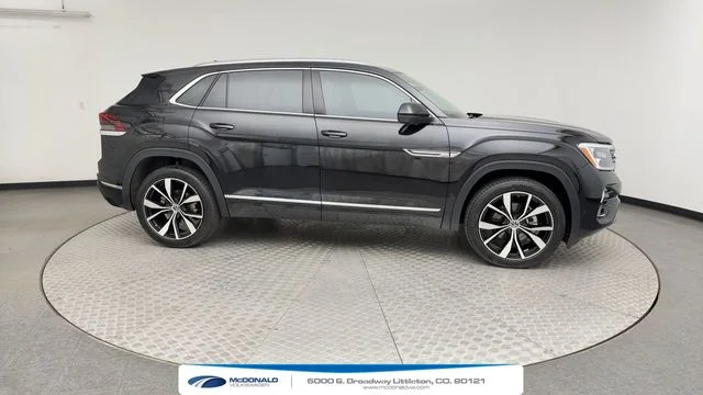 Used 2024 Black Volkswagen 2.0T SEL Premium R-Line image 9
