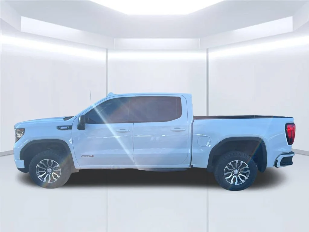 Used 2022 GMC Sierra 1500 AT4 with VIN 1GTUUEET3NZ529077 for sale in Northfield, Minnesota