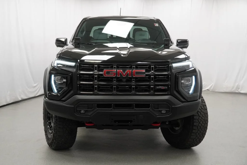 Used 2024 Onyx Black GMC AT4X image 38