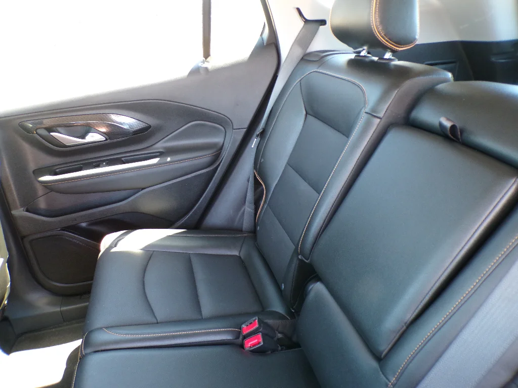 Used 2023 Volcanic Red Tintcoat GMC AT4 image 12