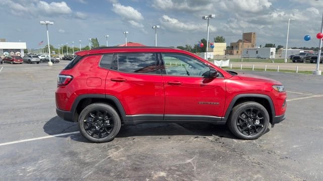 New 2026 Red Hot Pearlcoat Jeep Latitude image 8