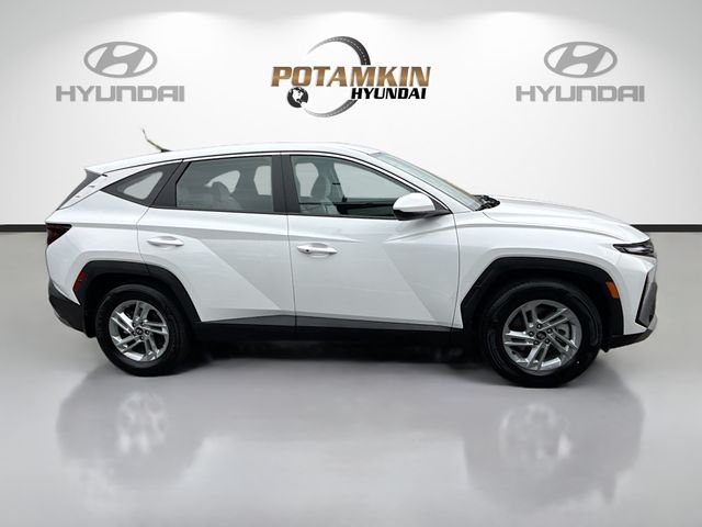 2026 Hyundai Tucson SE - Photo 4