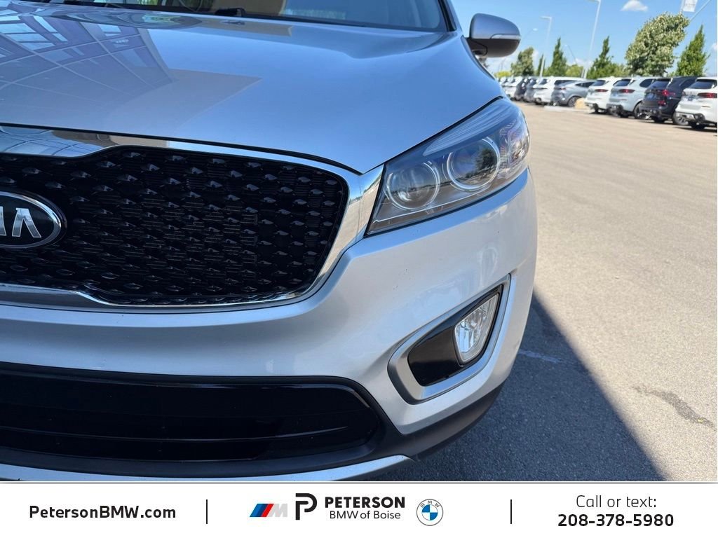 Used 2016 Silver Kia EX image 40