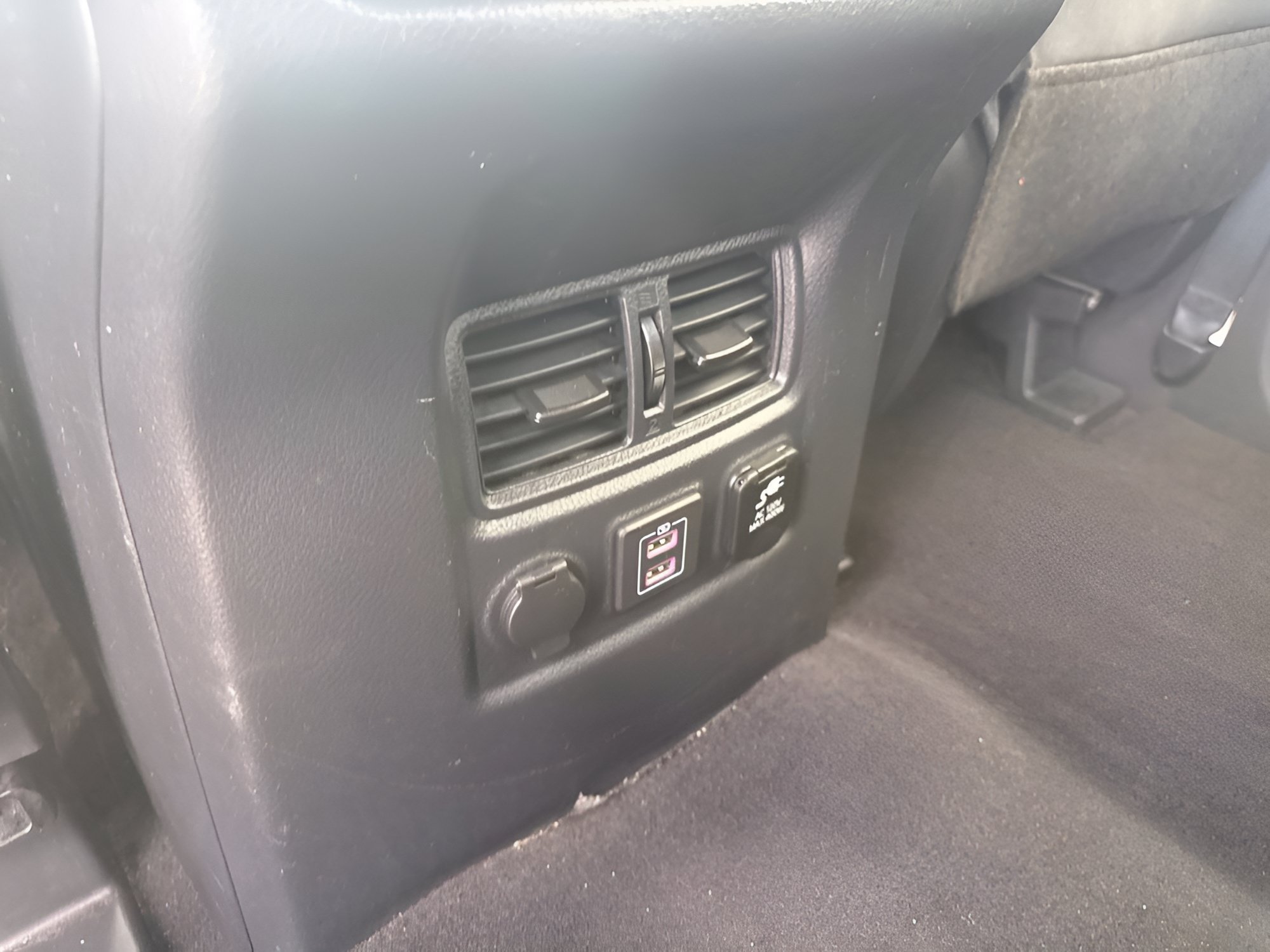 Used 2023 Glacier White Nissan SV image 21