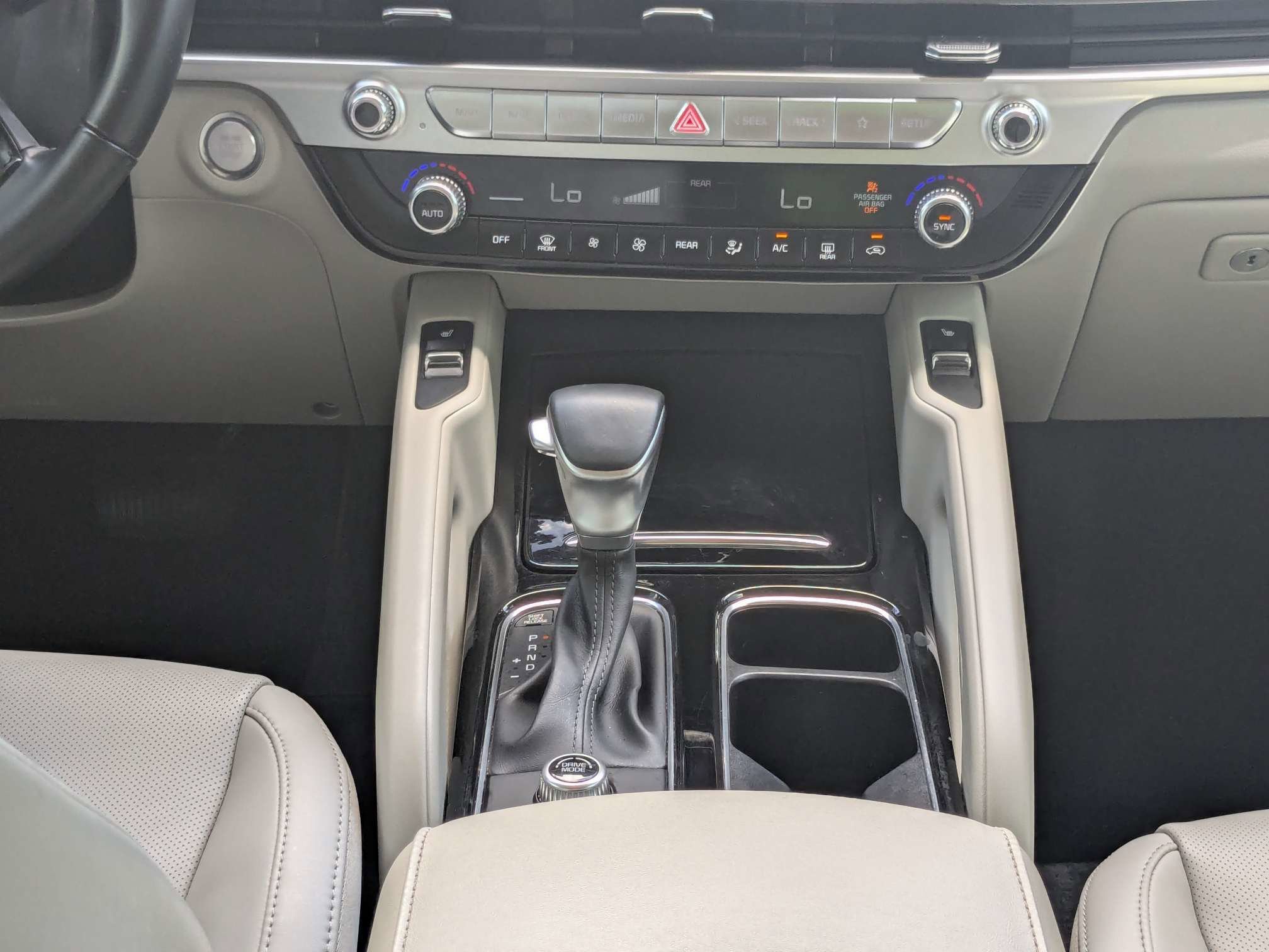 Used 2024 Gravity Gray Kia S image 24