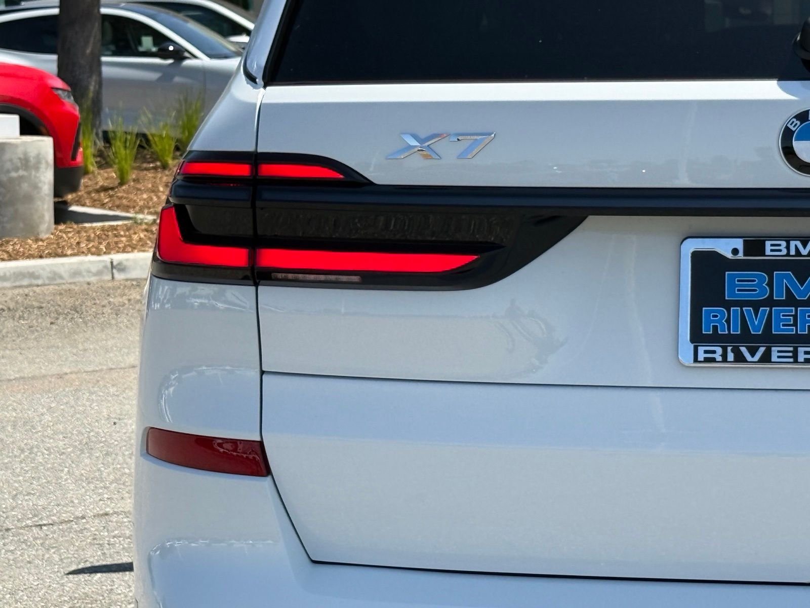 New 2027 Alpine White BMW xDrive40i image 14