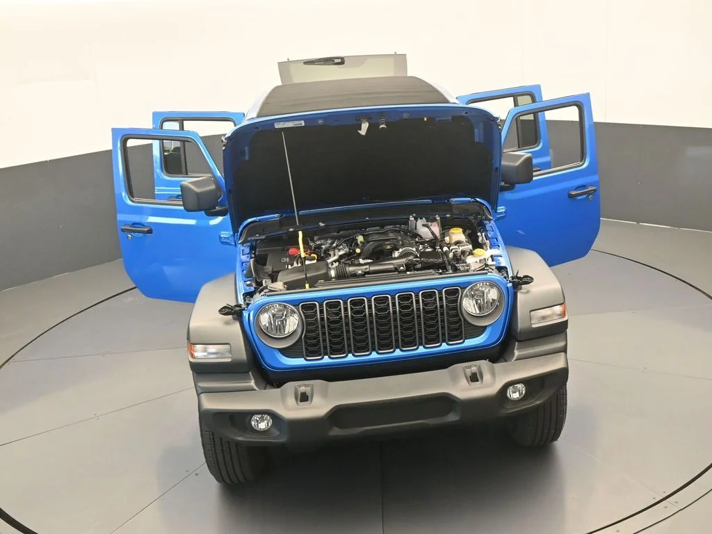 Used 2025 Hydro Blue Pearl Coat Jeep Sport S image 65