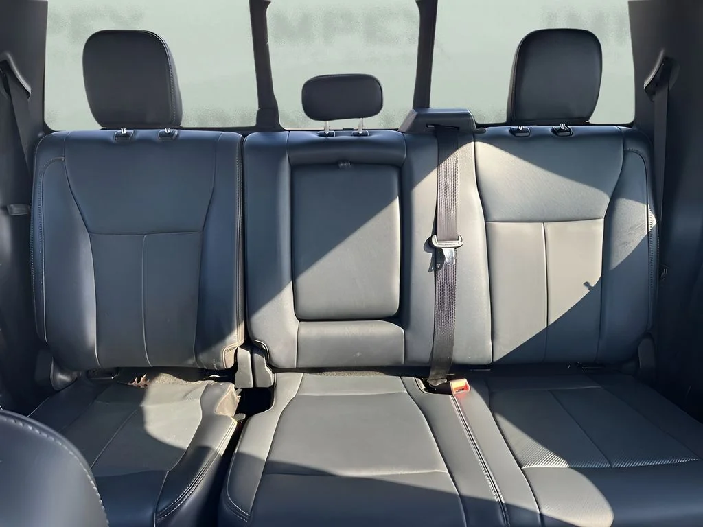 Used 2022 White Ford Lariat image 28