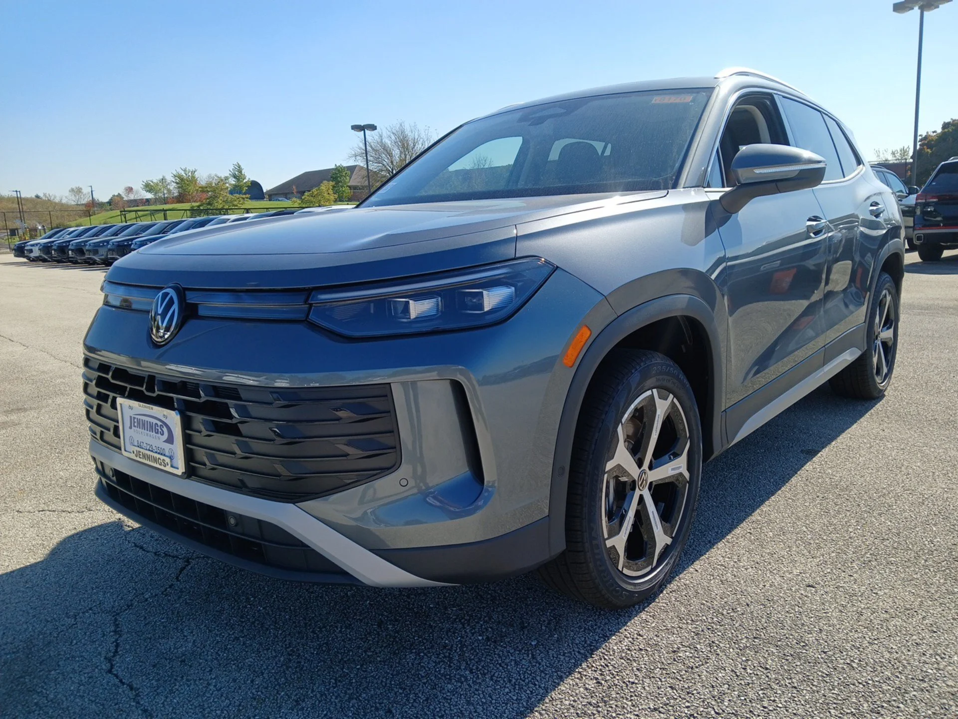 New 2026 Platinum Gray Metallic Volkswagen SE image 6