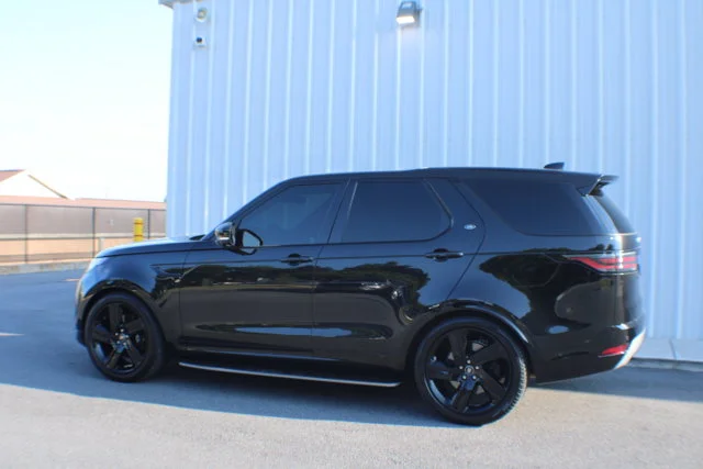 Used 2024 Black Land Rover Metropolitan Edition image 3