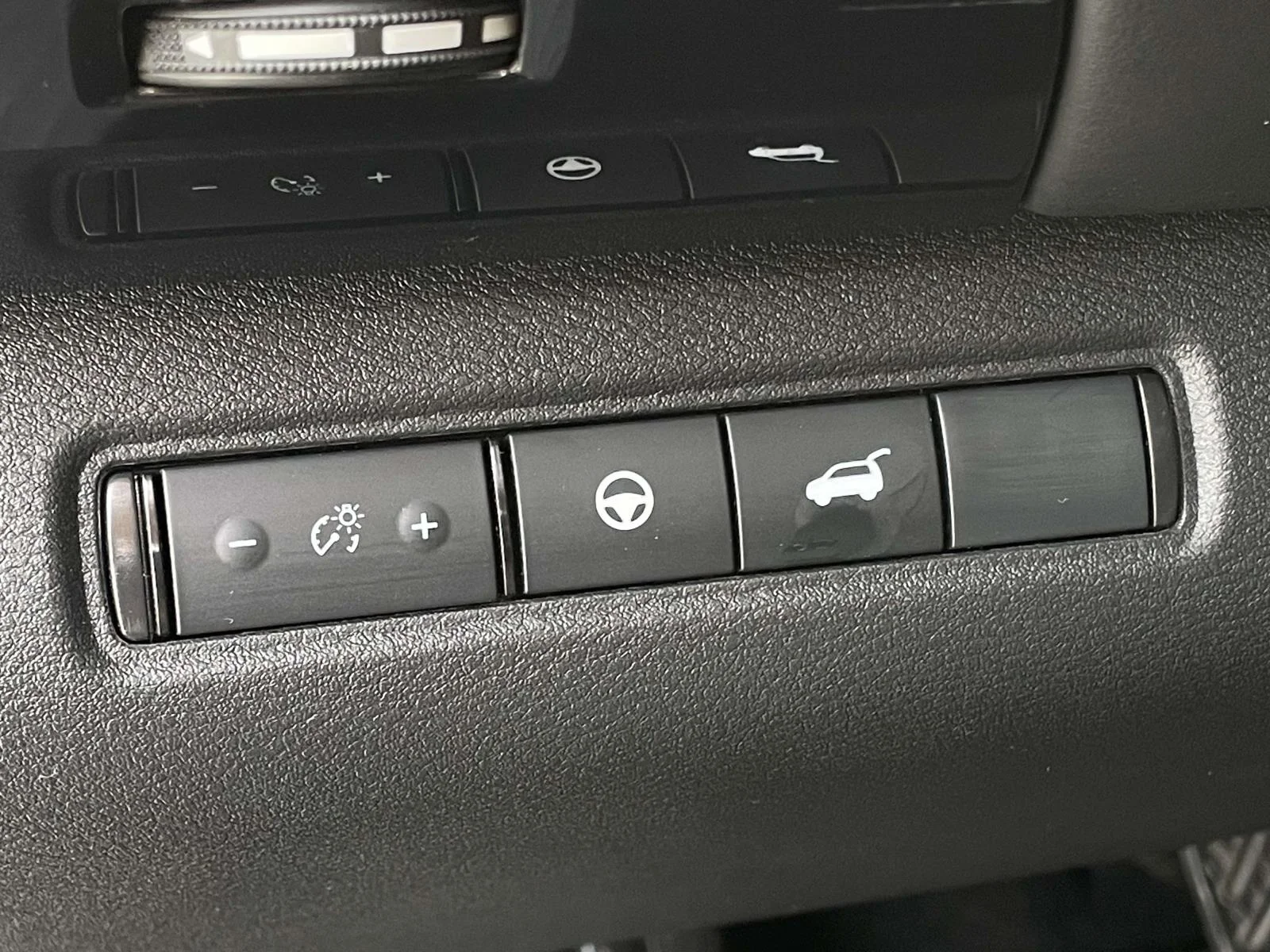 Used 2025 Blue Nissan SV 4WD image 9