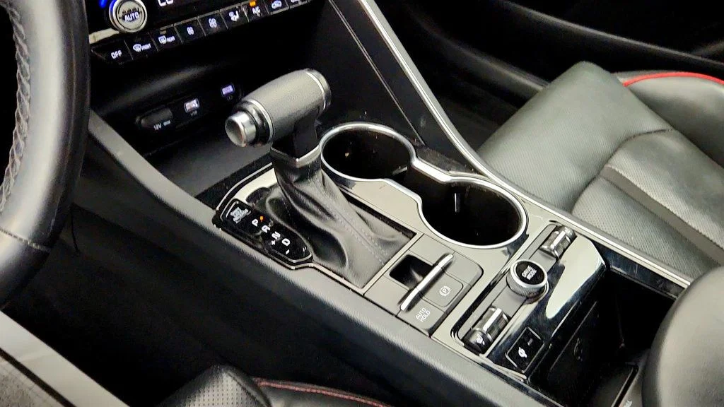 Used 2023 Glacial White Pearl Kia GT DCT FWD image 16