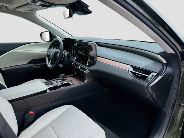 New 2026 Nori Green Pearl Lexus PREMIUM PLUS image 15
