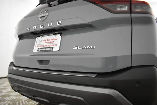 Used 2023 Gray Nissan SL image 43
