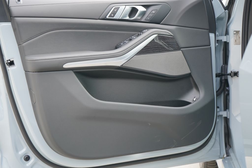 New 2026 Brooklyn Grey Metallic BMW xDrive50e image 10