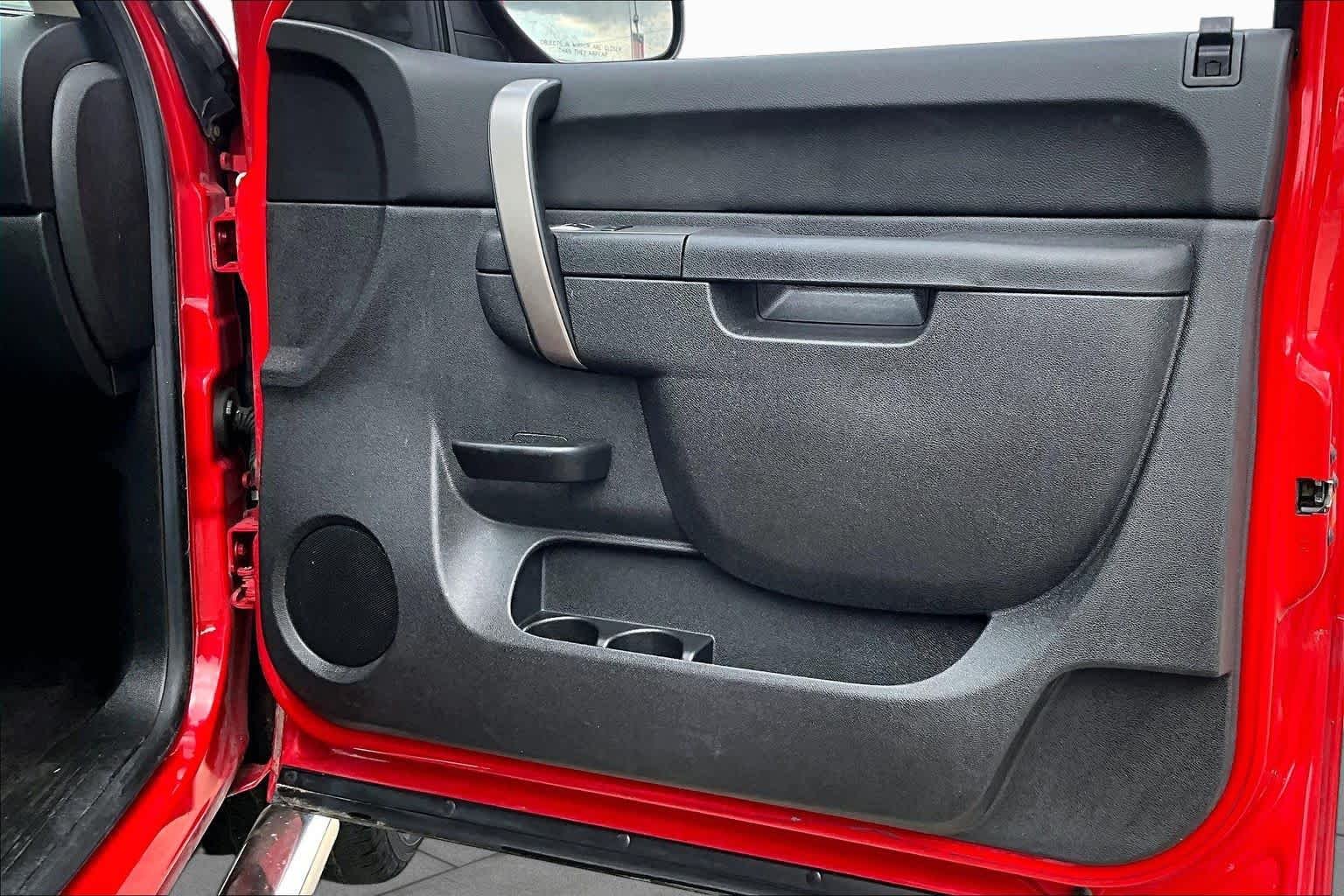 Used 2013 Fire Red GMC SLE image 22