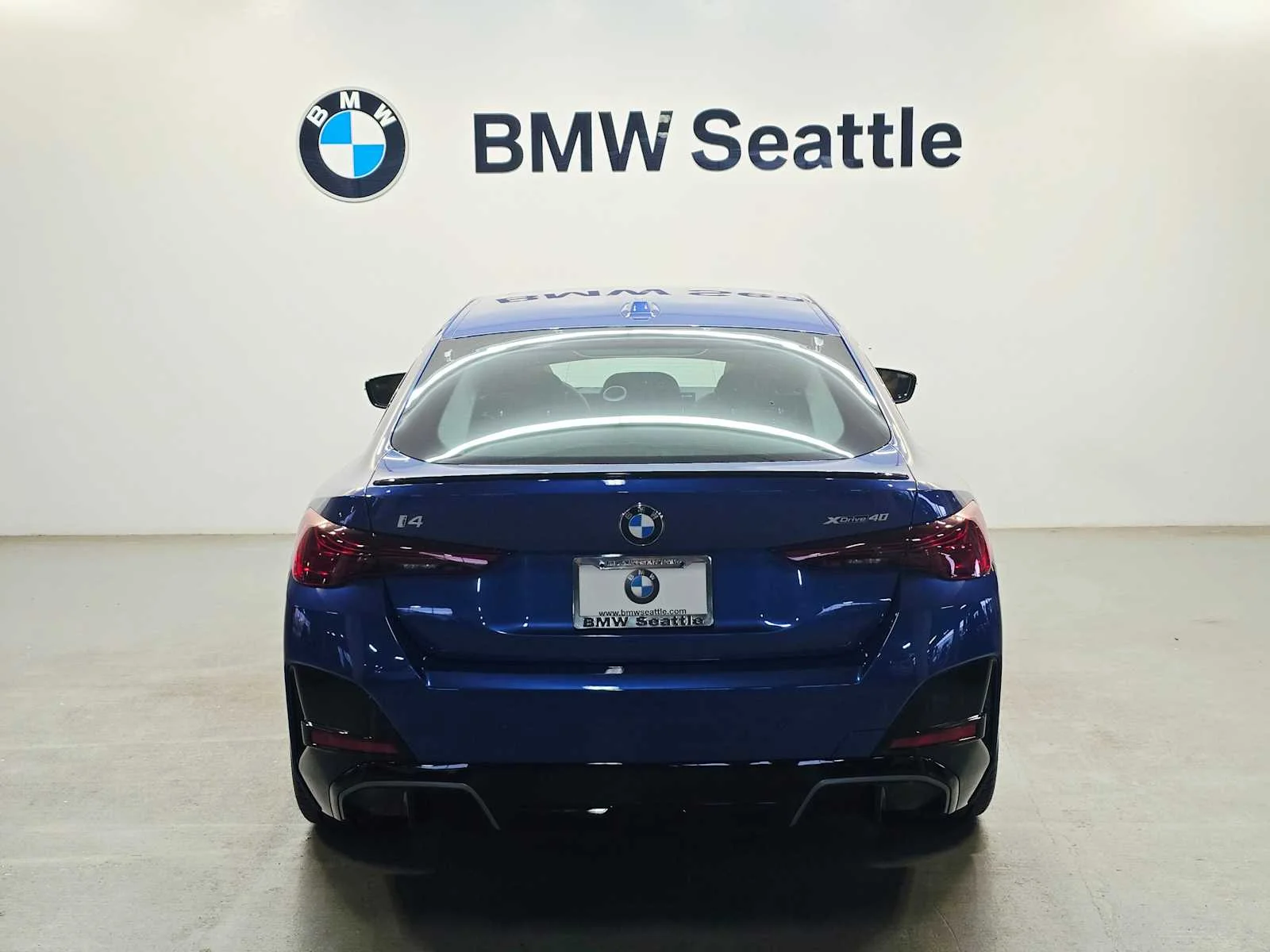 New 2026 Portimao Blue Metallic BMW xDrive40 image 5