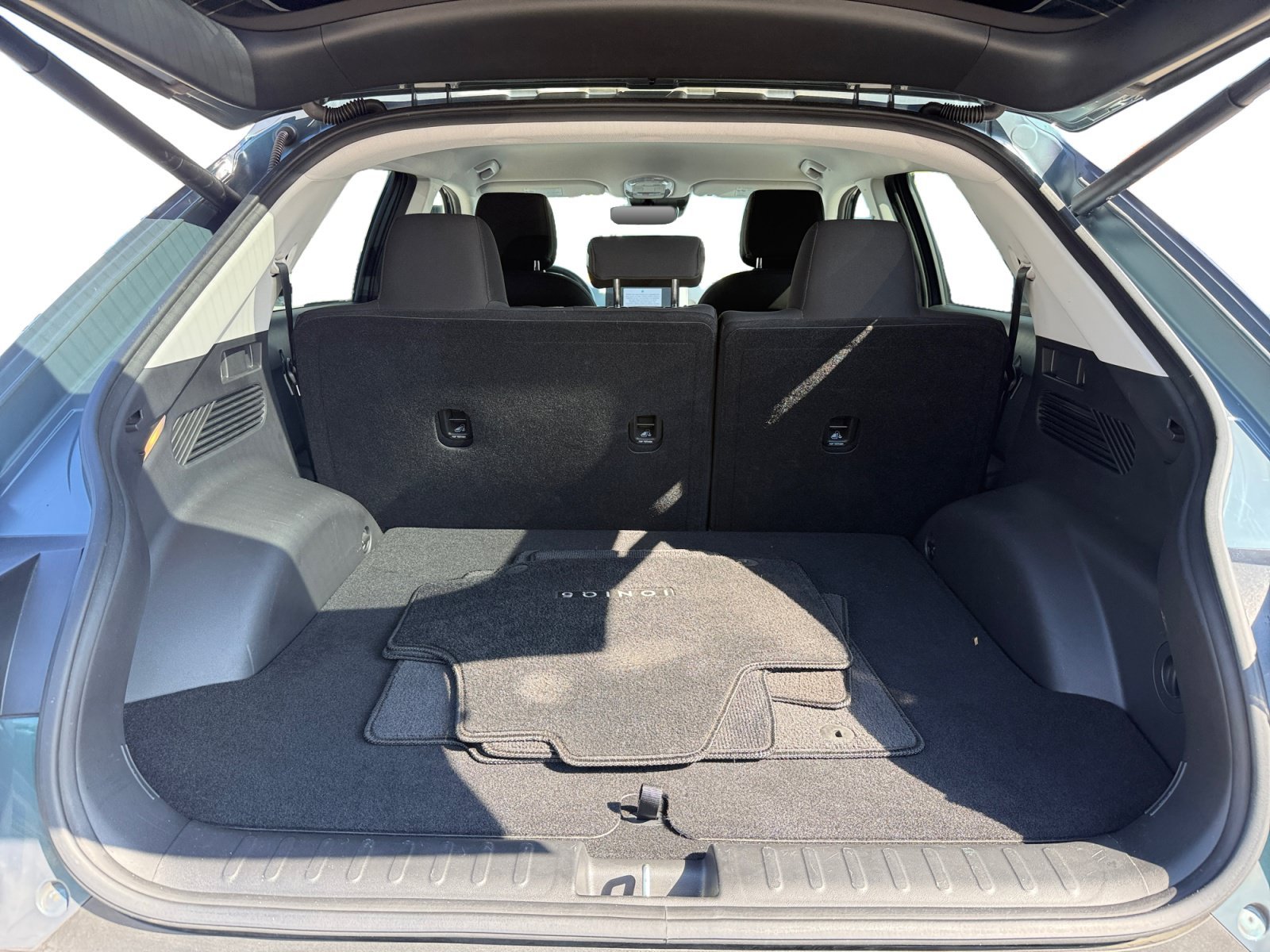 Certified Used 2024 Digital Teal Hyundai SEL image 17