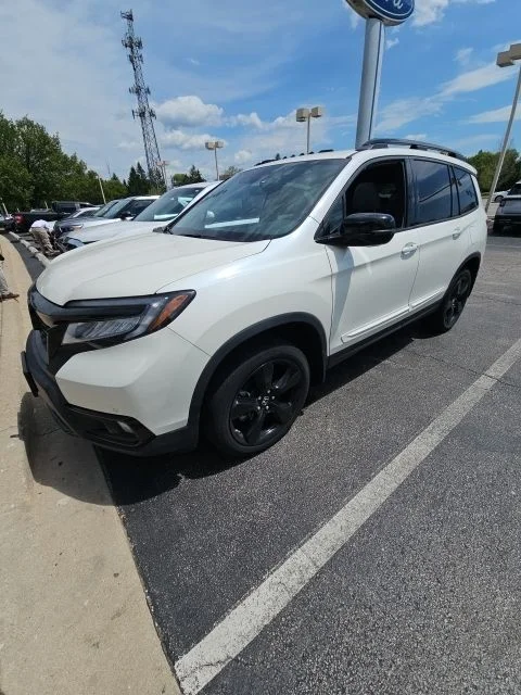 2019 Honda Passport 3.5 Elite 4WD Auto's photo