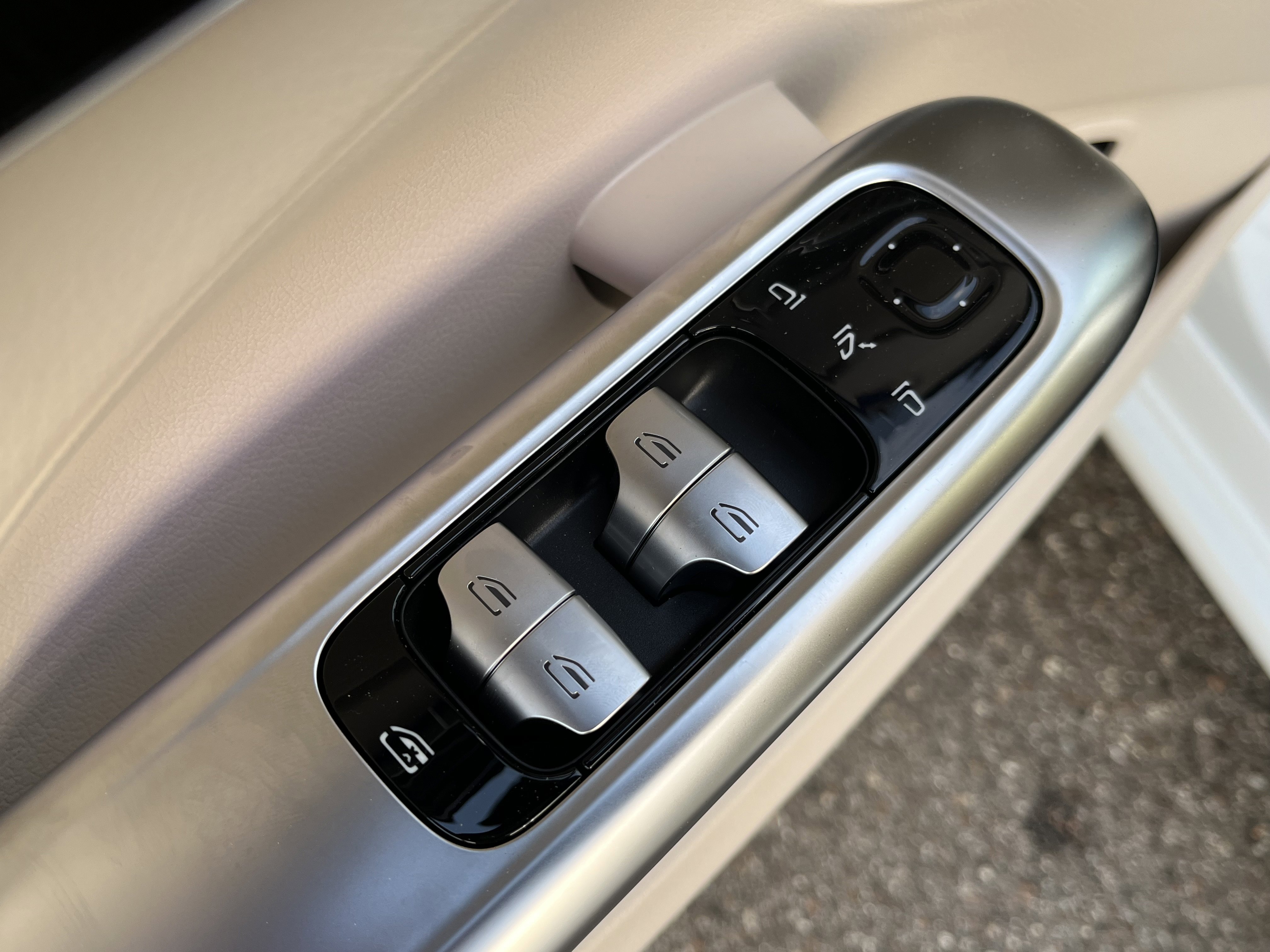 New 2026 POLAR WHITE Mercedes-Benz C 300 image 15