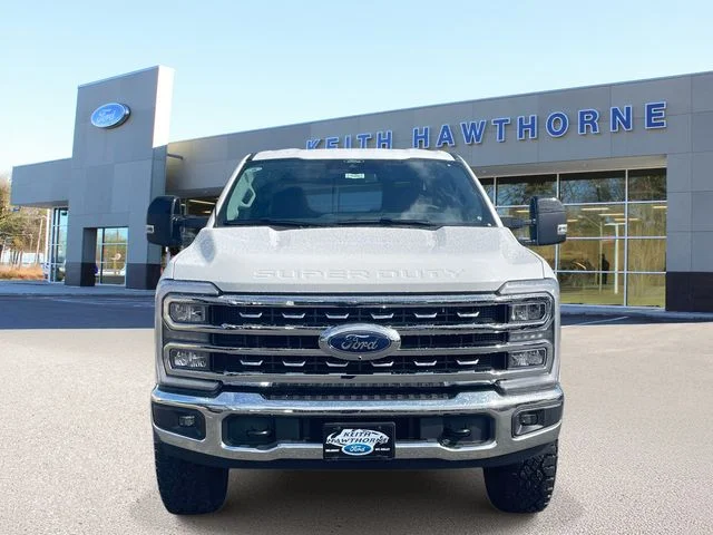 New 2026 Star White Metallic Tri-Coat Ford F-250® Lariat® image 2