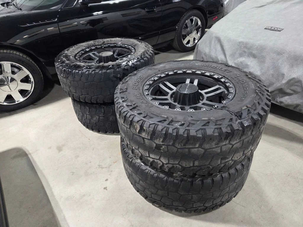 Used 2020 Black Ford Lariat image 43
