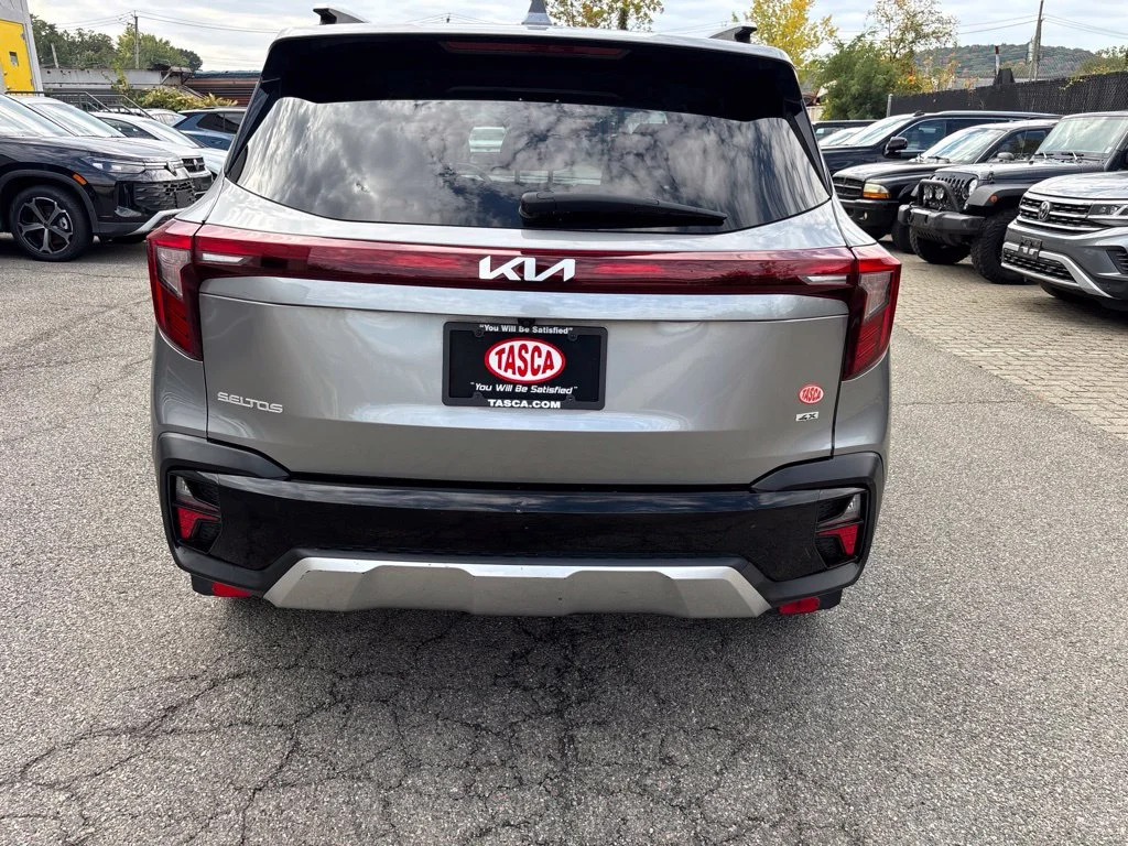 Used 2025 Gray Kia S image 5
