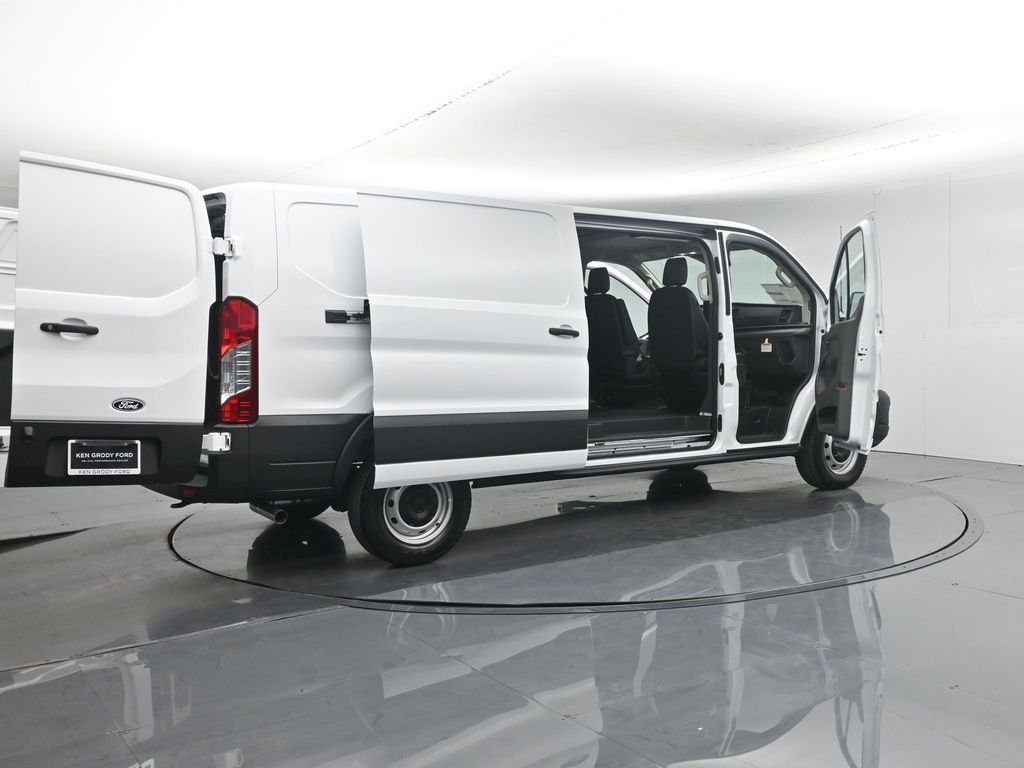 New 2026 Oxford White Ford Base image 5