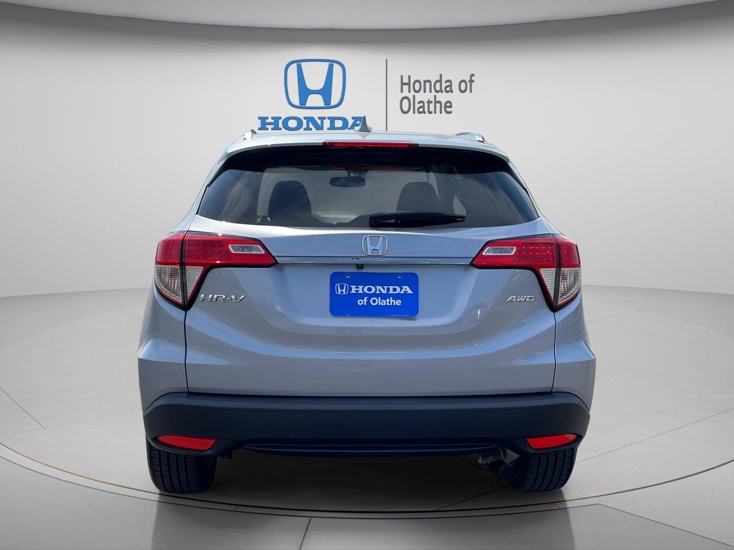 Certified Used 2022 Lunar Silver Metallic Honda AWD EX image 3