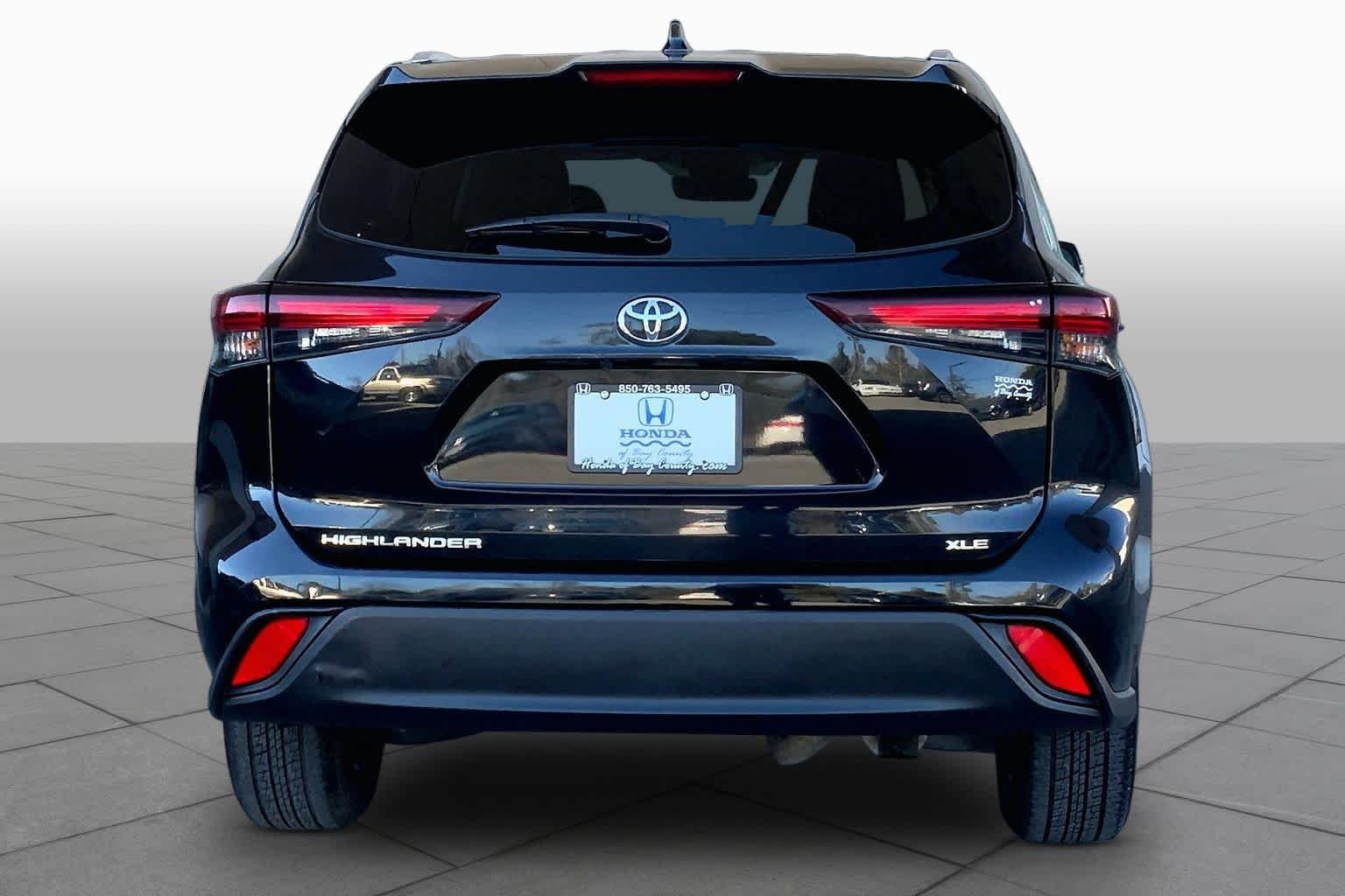 2024 Toyota Highlander LE - Photo 9