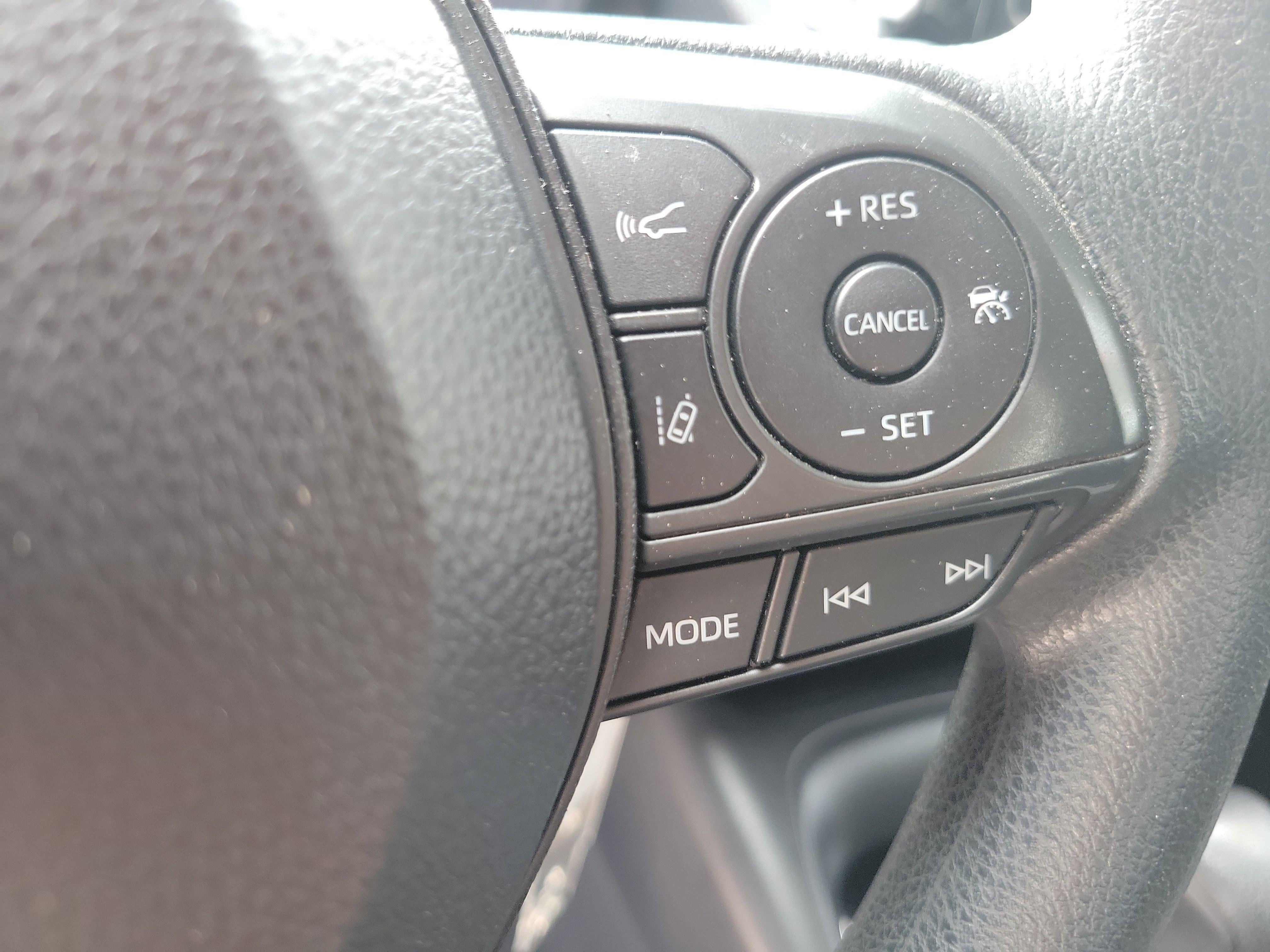 Used 2020 Classic Silver Metallic Toyota LE image 28