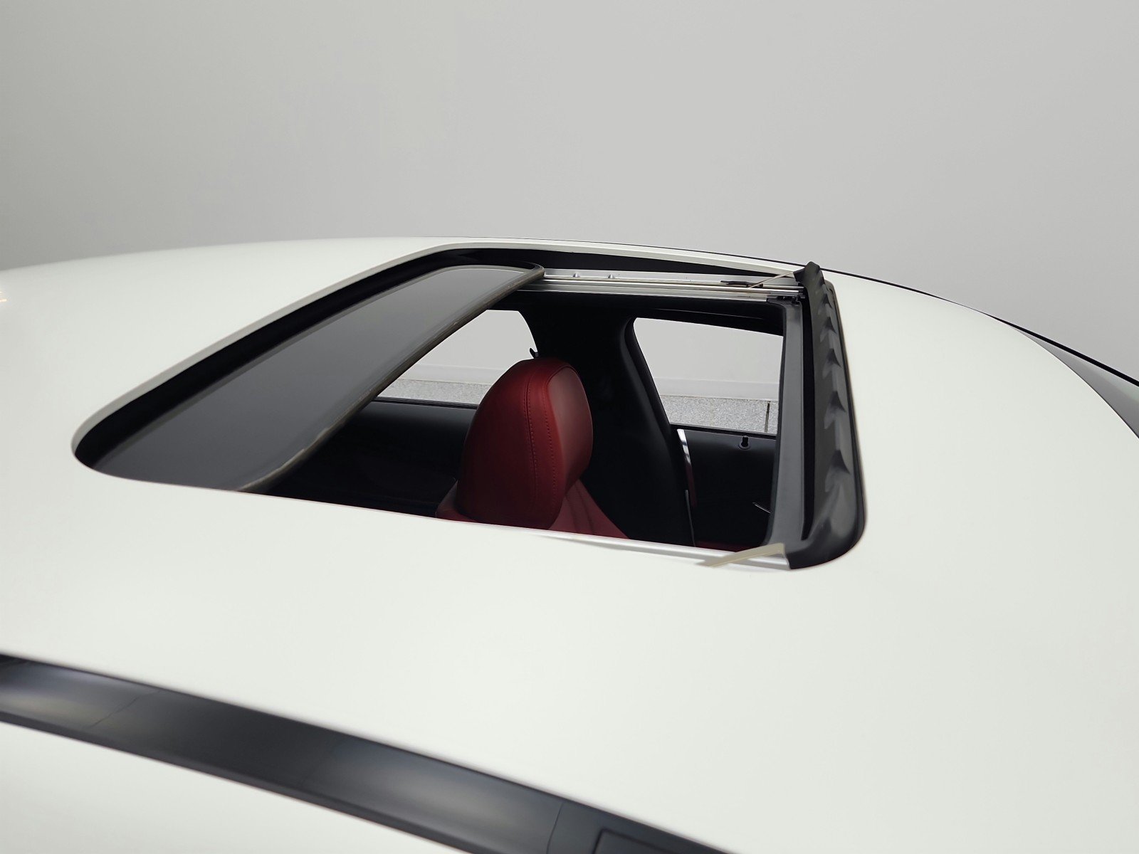 Used 2022 designo Manufaktur Cashmere White Magno Mercedes-Benz CLS 450 4MATIC® Coupe image 19