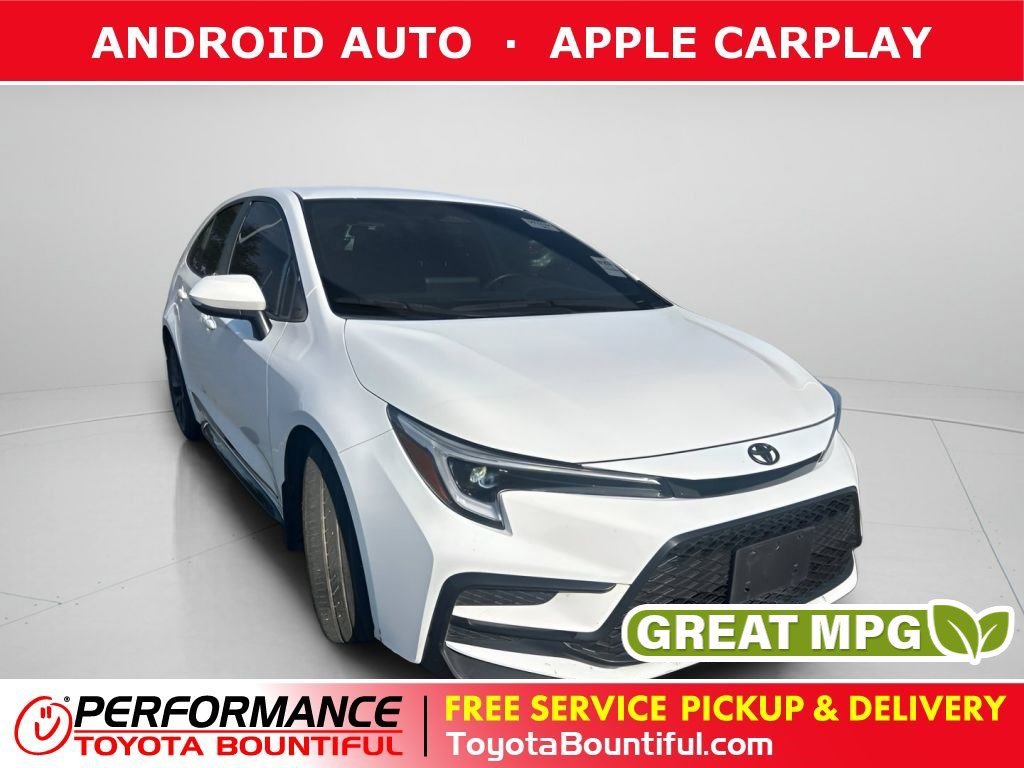 Used 2025 Ice Cap Toyota SE image 1