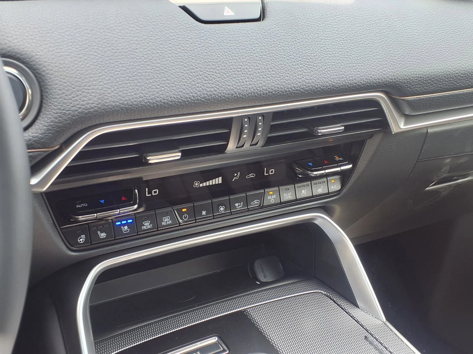 2026 Mazda CX-90 Preferred Package - Photo 6