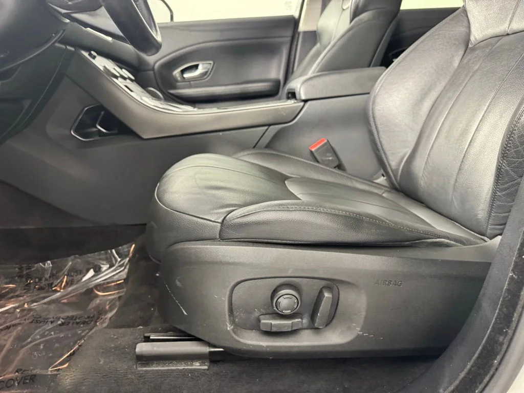 Used 2019 Fuji White Land Rover SE image 13