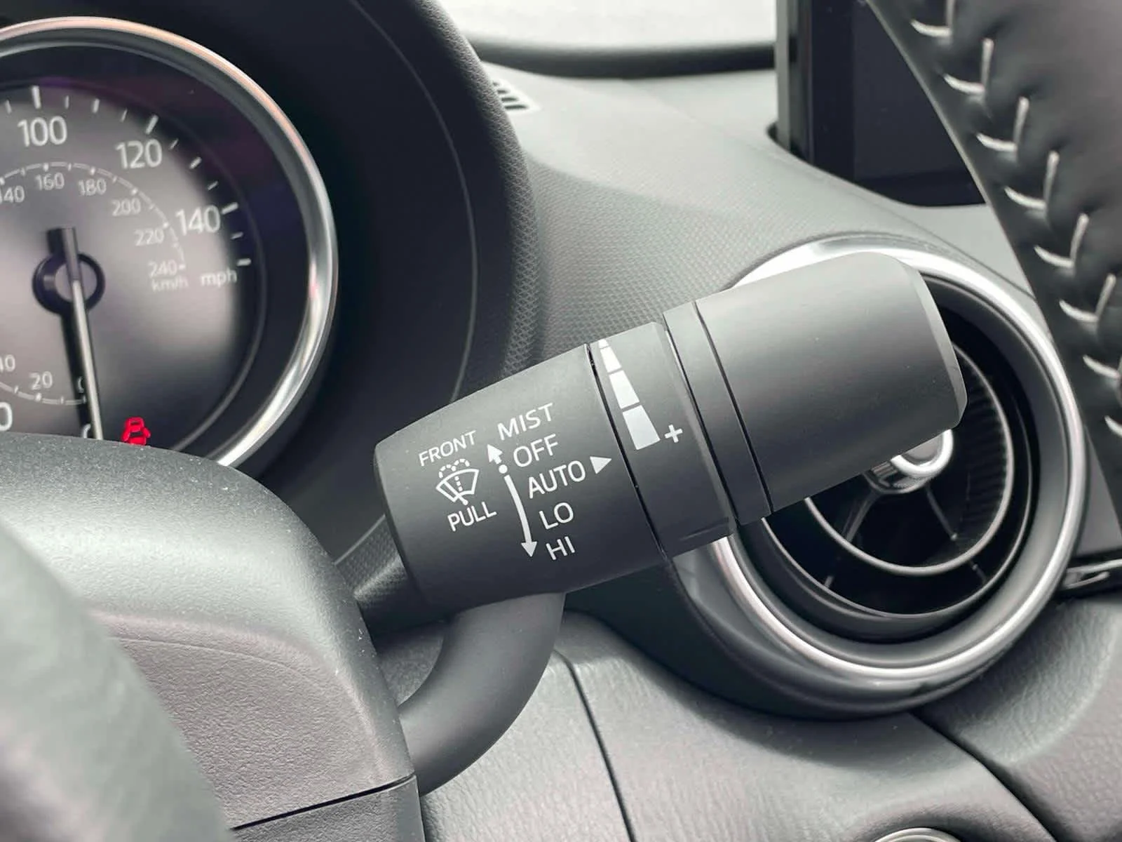 2025 Mazda MX-5 Miata RF Grand Touring - Photo 30
