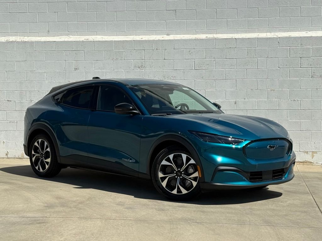 2026 Ford Mustang-Mach-e Select's photo