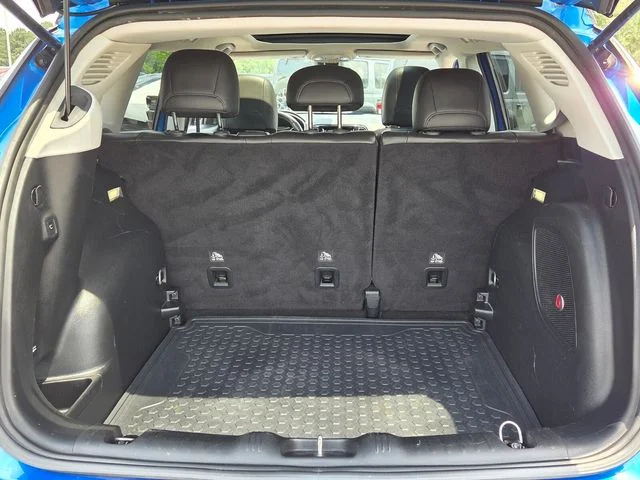 Used 2018 Blue Jeep Limited image 11
