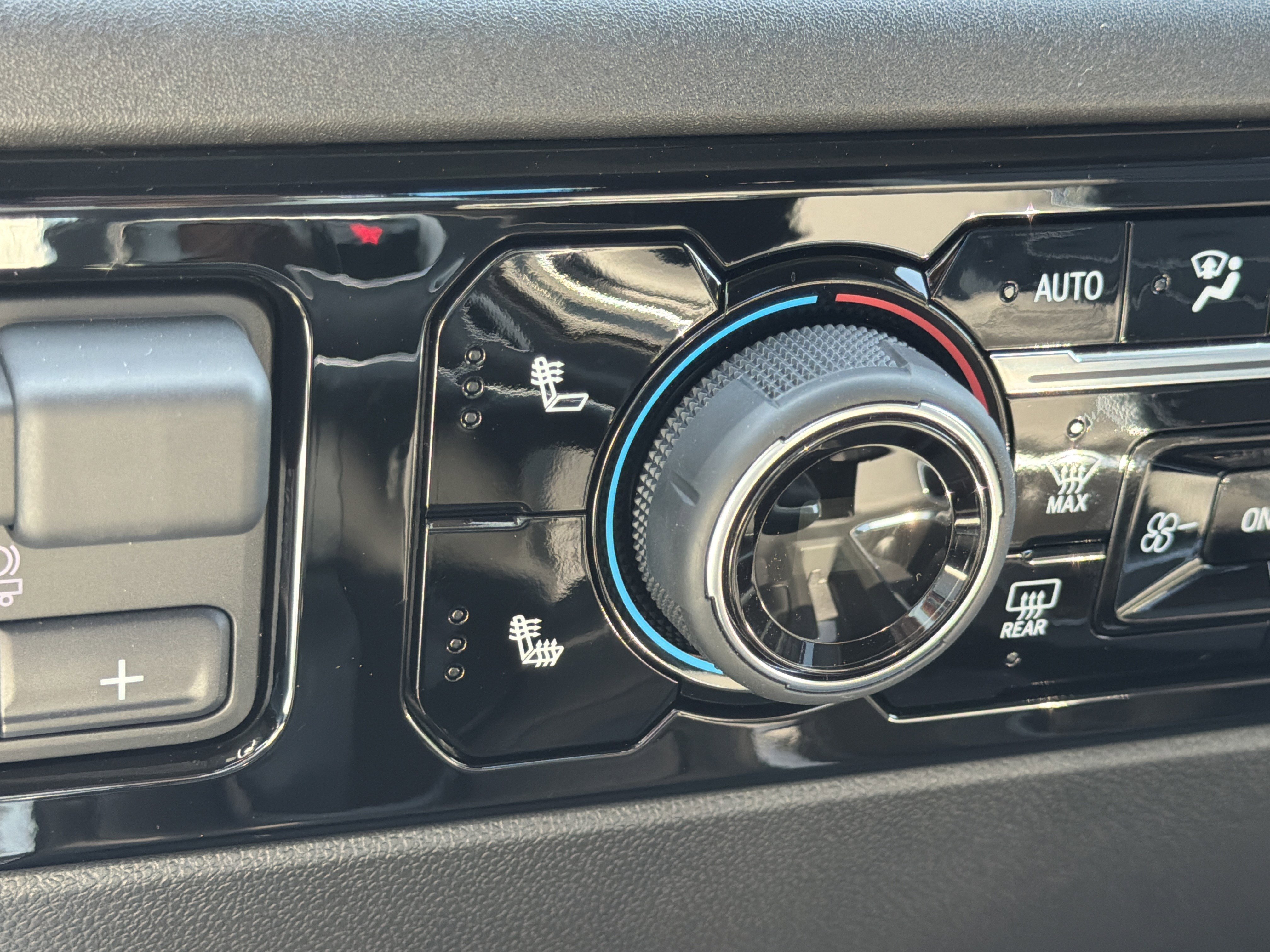 2025 Chevrolet Silverado 1500 RST - Photo 30