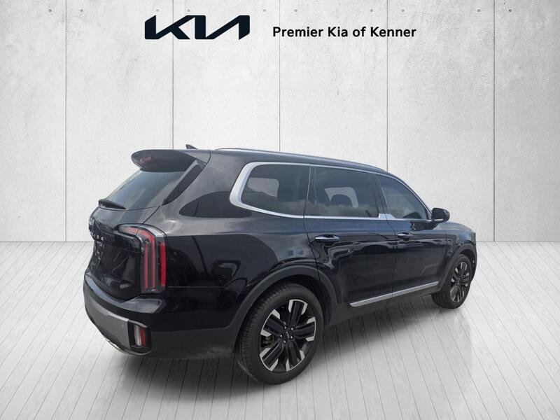 Used 2025 Black Kia SX image 4