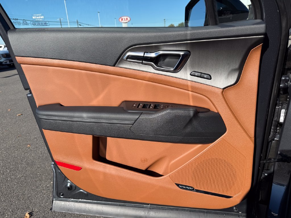 New 2027 Gravity Gray Kia X-Line image 18