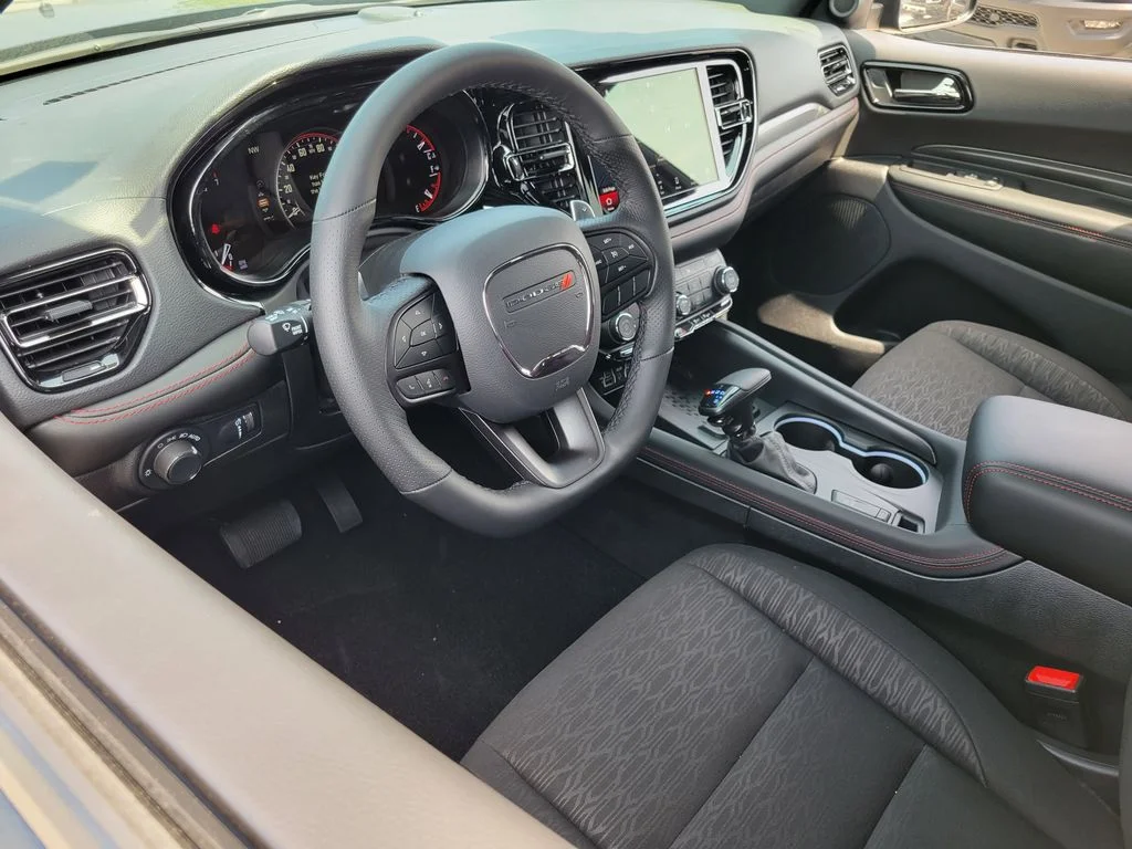2026 Dodge Durango photo 2