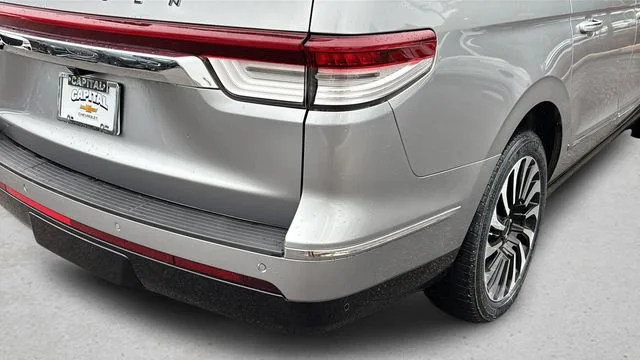Used 2022 Silver Lincoln Black Label L image 42