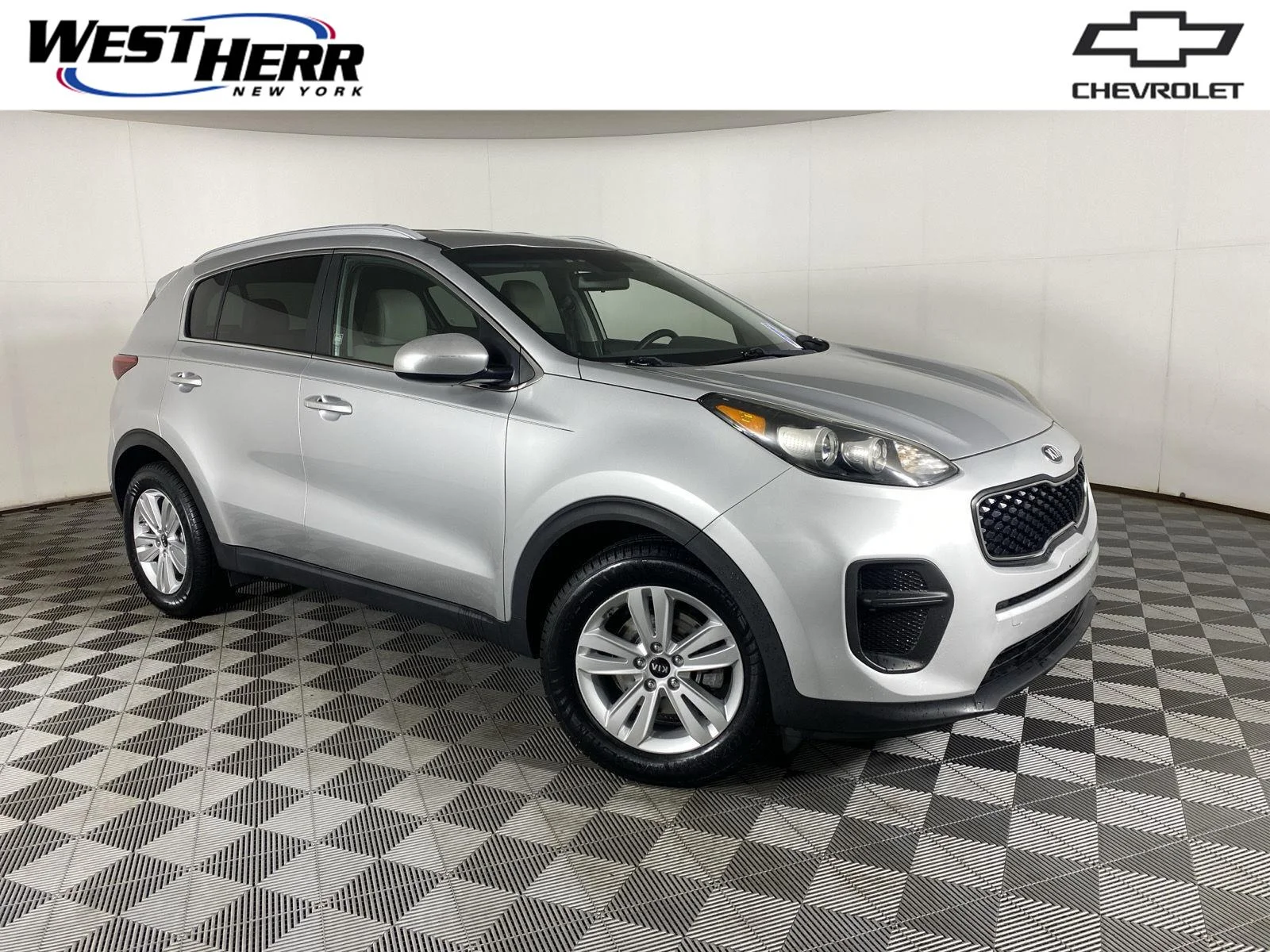 Used 2019 Other Kia LX image 1